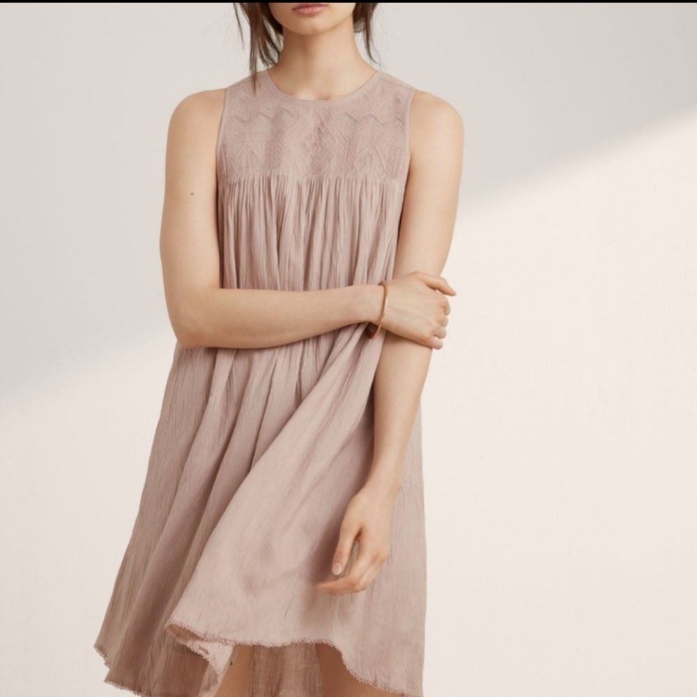 WILFRED Alliers Dress Embroidered Shift Aztec Keyhole Dress Tan XXS Aritzia